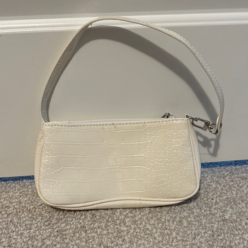 Amazon Cream Crocodile-Embossed Shoulder Bag